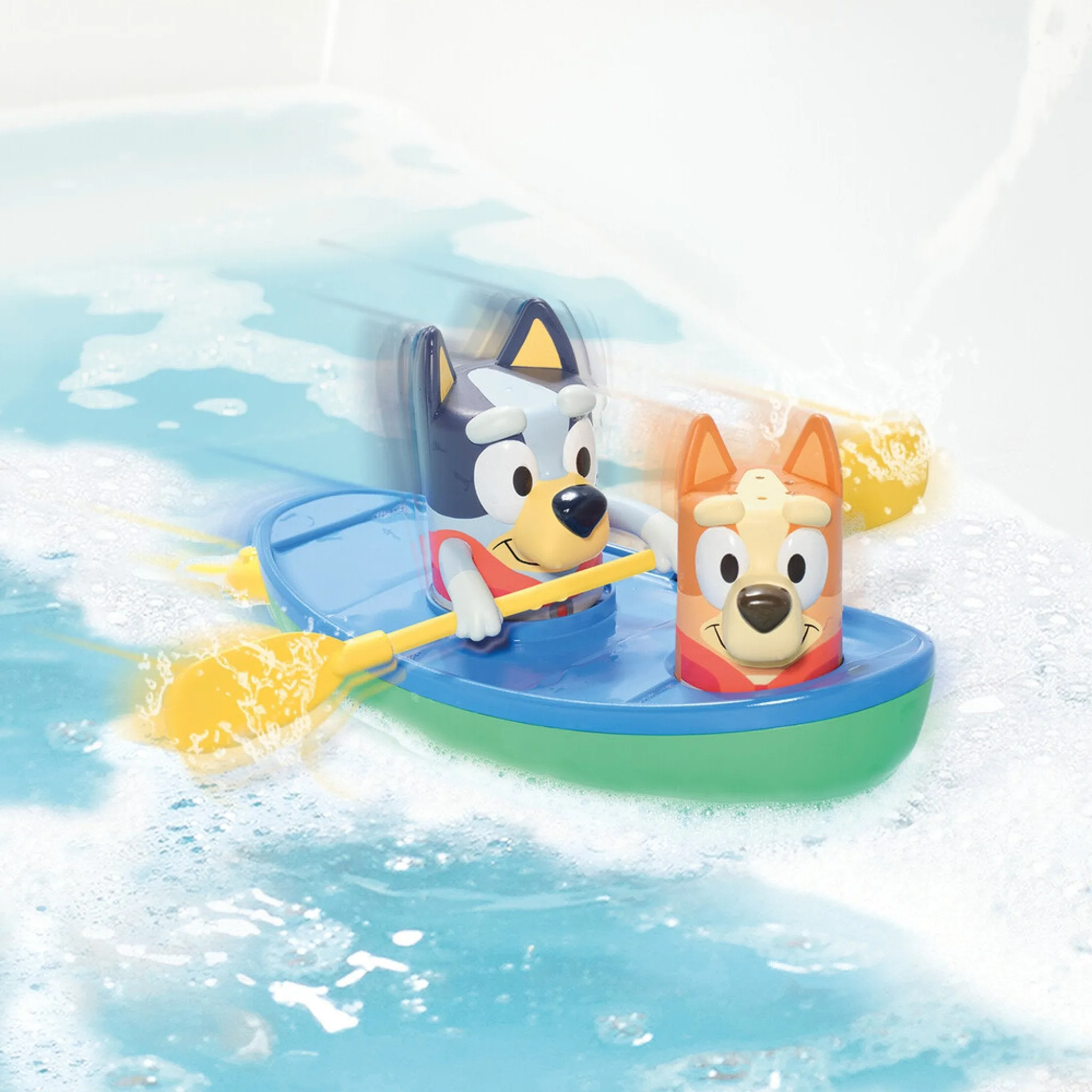 Tomy Toomies Bluey Canoe Bath Toy